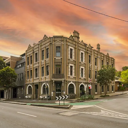 Vulcan Hotel Sydney-2